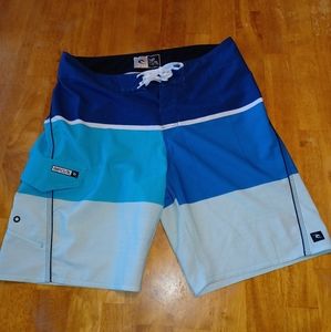 Ripcurl board shorts. Tag ripped out. Measurements listed with pictures.…